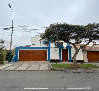 VENTA, CASA, LA MOLINA, 4 DORMITORIOS, 3 BAÑOS, ESCRITORIO, 2 COCHERAS, PISCINA