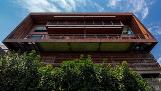 Vendo casa de diseño único en Casuarinas