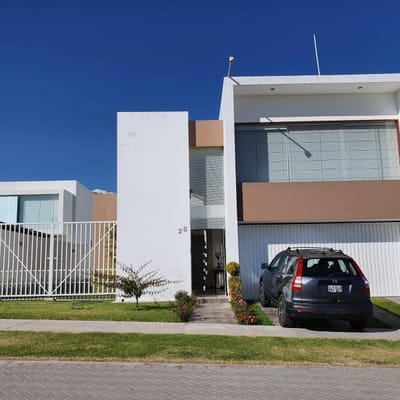 LA ALQUERIA, exquisita residencia de 6 dormitorios - Convencion Minera