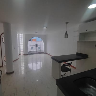 SE VENDE DEPARTAMENTO  M EN SEGUNDO PISO LOS OLIVOS