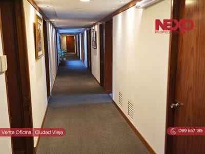 Venta Espectacular Oficina Ciudad Vieja c/vista al Puerto