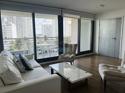 Venta Apartamento dos dormitorios Mansa con garaje