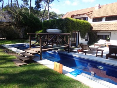 Venta casa de 4 dormitorios en lugano Punta del Este