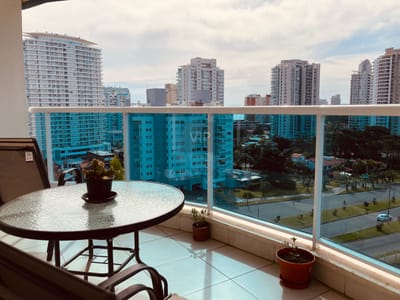 Vendo departamento de 2 dormitorios en Boulevard, cerca del mar y de los servicios