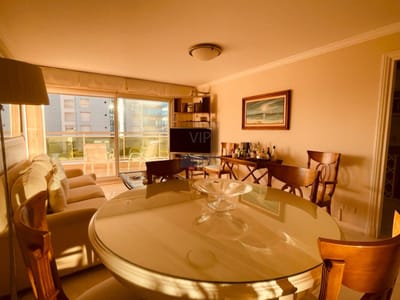 Vendo apartamento de 3 dormitorios primera linea