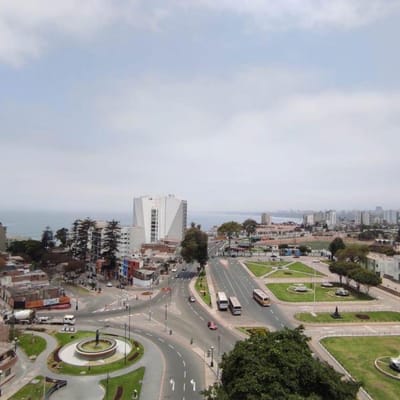 AMOBLADO, VISTA AL MAR, PARQUE, COSTA LIMEÑA Y MONTAÑAS
