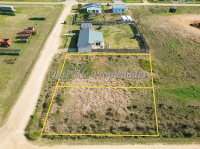 En Venta 2 Terrenos De 492 M2 En Miguelete, Colonia