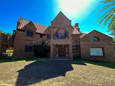 En Venta Espectacular Casa De 6 Dormitorios Colonia Del Sac
