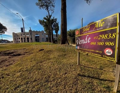 EN VENTA TERRENO DE 275M2 UBICADAO EN EL REAL DE SAN CARLOS A METROS DE LA PLAZA DE TOROS, COLONIA