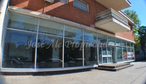 En Venta Local Comercial - Colonia Del Sacramento