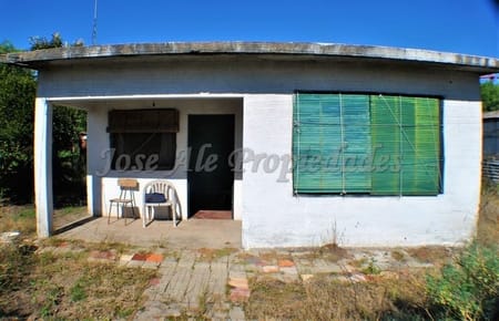 Casa Con Gran Terreno En Zona De Potencial Crecimiento