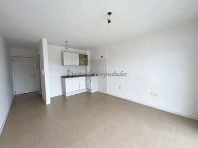 EN VENTA MONOAMBIENTE COLONIA DEL SACRAMENTO