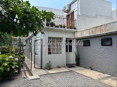 EN VENTA OPORTUNIDAD COMPLEJO DE 5 APARTAMENTOS, COLONIA