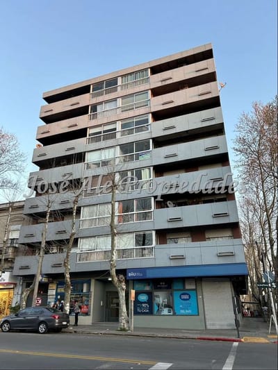 EN VENTA ?NUEVO PRECIO? APARTAMENTO CENTRICO DE 2 DORMITORIOS, COLONIA