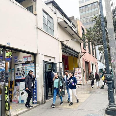VENDO STAND EN ZONA COMERCIAL EN PLENO CENTRO DE LIMA
