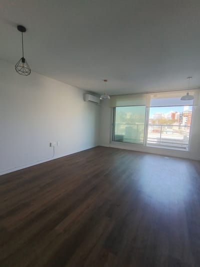 Apartamento en Alquiler 2 Dormitorios con Garaje Doble en Parque Rodó