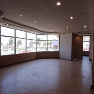Alquiler de Local Comercial en Primavera Surco  m