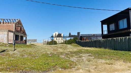 Terreno en Venta en Santa Monica cerquita del mar