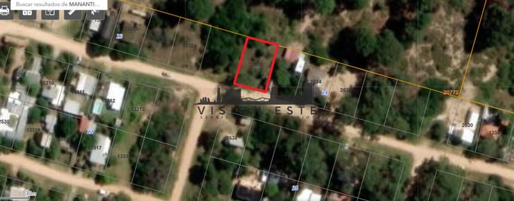 Venta terreno en Manantiales