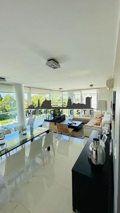Alquiler apartamento 2 dormitorios en parada 26 Brava Punta del Este