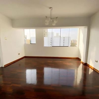 Venta Departamento Triplex Miraflores 142m2.