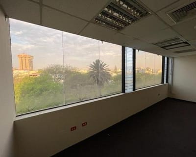 VENDO EDIFICIO EMPRESARIAL EN ZONA FINANCIERA DE SAN ISIDRO