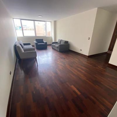 VENDO DEPARTAMENTO EN CENTRO DE MIRAFLORES