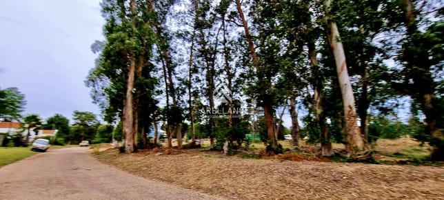 Terreno en zona de Colegios 1600 m2 - Marly - Punta del Este