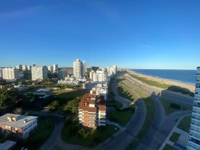 Apartamento 3 dormitorios en alquiler temporal Playa Brava, Punta del Este