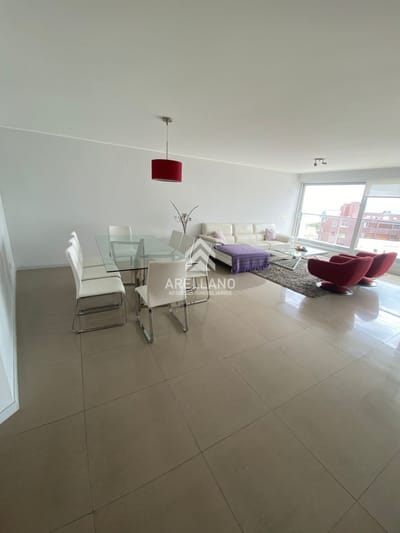 Venta apartamento 3 dormitorios