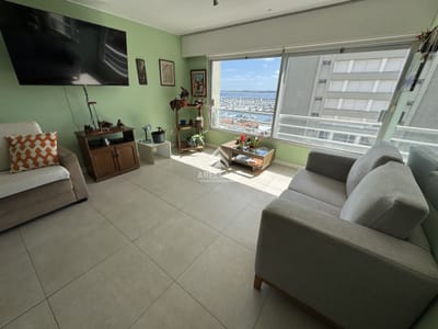 Apartamento de 2 dormitorios en venta en Peninsula , Punta del Este