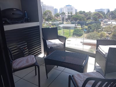 Alquiler temporada apartamento de 1 dormitorio NUEVO en playa Brava