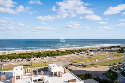 Venta apartamento 3 dormitorios mas servicio