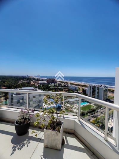 Venta apartamento 4 dormitorios