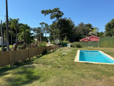 Casa en Rincón del Indio, a pasos del mar