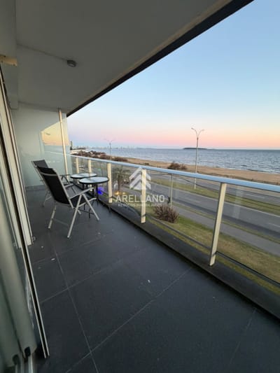 Apartamento 2 habitaciones primera linea mansa - Punta del Este