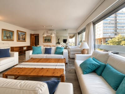 Venta apartamento 3 dormitorios en Peninsula, Punta del Este.