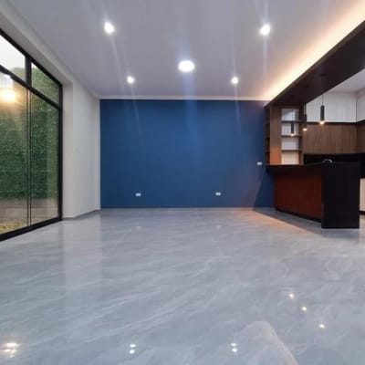 CASA DE ESTRENO EN VENTA URB SOLILUZ TRUJILLO