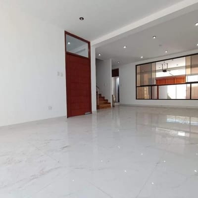 CASA DE ESTRENO EN VENTA URB SAN ISIDRO II TRUJILLO