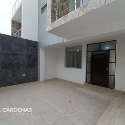 CASA DE ESTRENO EN VENTA URB PORTO VERDE TRUJILLO