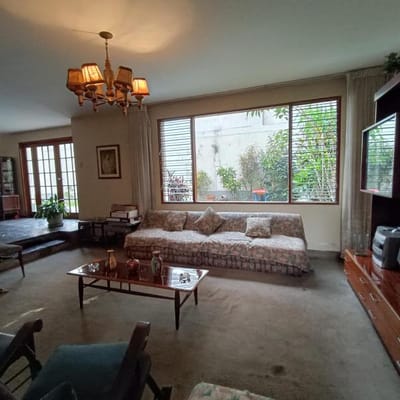 VENTA DE CASA EN EXCELENTE ZONA DE SAN BORJA