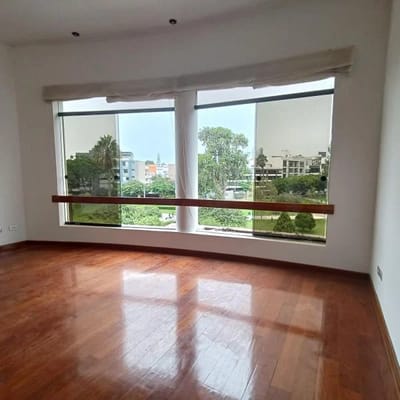 VENTA DE DPLEX EN EXCLUSIVA ZONA DE CHACARILLA