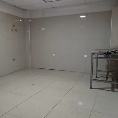 OPORTUNIDAD DE ALQUILER DE LOCAL COMERCIAL EN CERCADO DE LIMA