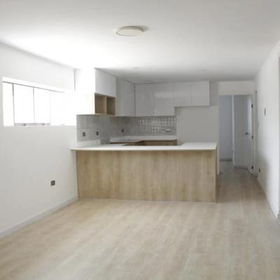 VENTA DE AMPLIO DEPARTAMENTO EN VCTOR ALZAMORA SURQUILLO