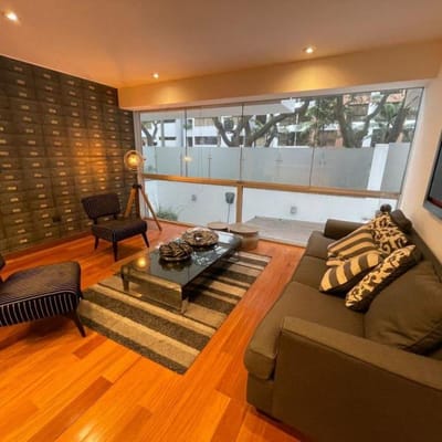 Hermoso Dpto amoblado en  de Mayo  do Piso