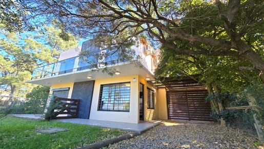 Venta Casa 2 Dormitorios en Punta Colorada
