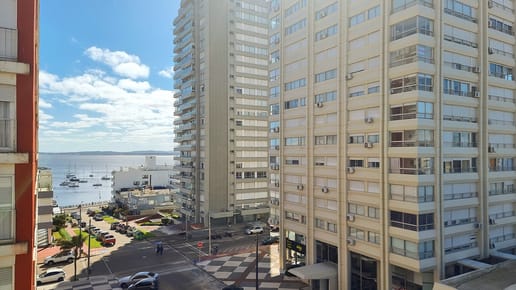 Venta Apartamento 3 Dormitorios con Vista al mar en Peninsula