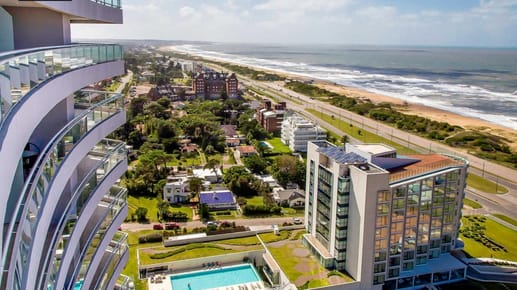 Apartamento en Edifico de Categoria con Excelente Vista