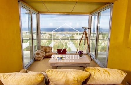 Venta Casa en Punta Piedras, 5 suites, piscina, hermosa vista.