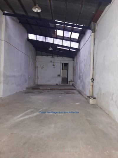 Local comercial con galpon deposito reducto aguada